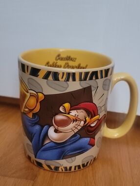 Authentic Disney Theme Parks Jumbo Tigger Mug Coffee Overload